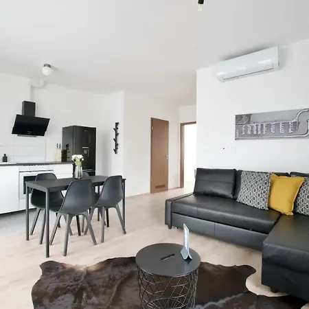 Family Apartments By Hi5 - Zamardi Exterior photo